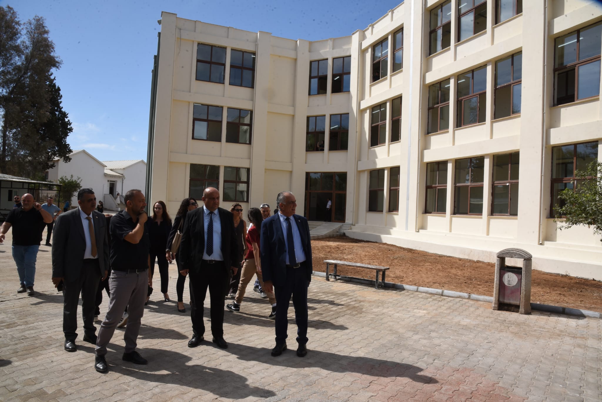 Çavuşoğlu’ndan Namık Kemal Lisesi açıklaması: Bir çocuğun parmağı kanasa sorumlusu benim