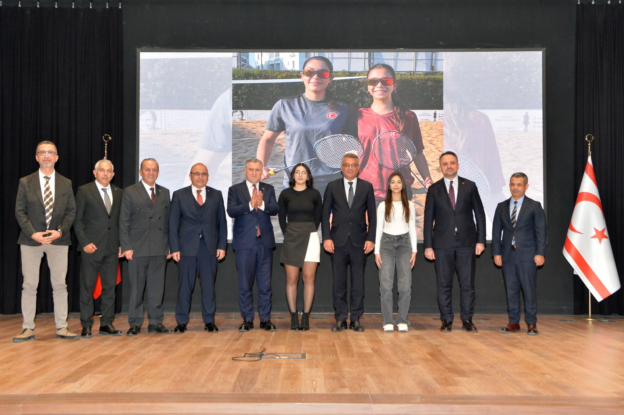 "Bireysel başarı hikayelerini toplumsal başarı hikayesine dönüştürmemizin zamanıdır"