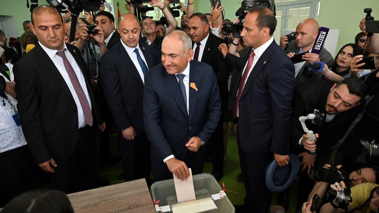 Paşinyan'dan seçim zaferi