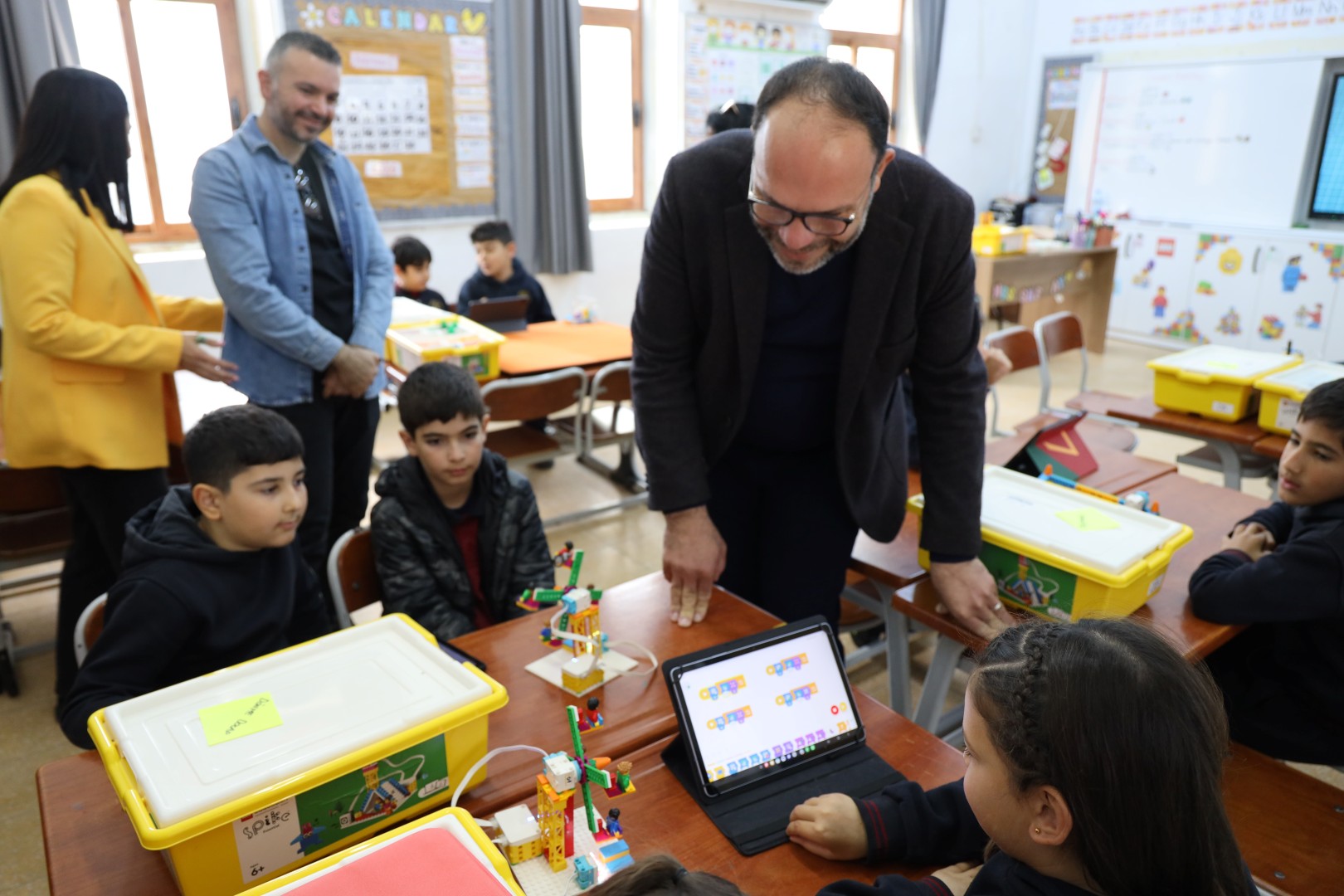 Sadıkoğlu: Eğitime yapılan katkının karşılığını görmek mutluluk verici