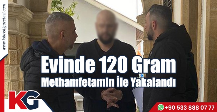 Polise Yakalanınca Cep Telefonunu Kırdı