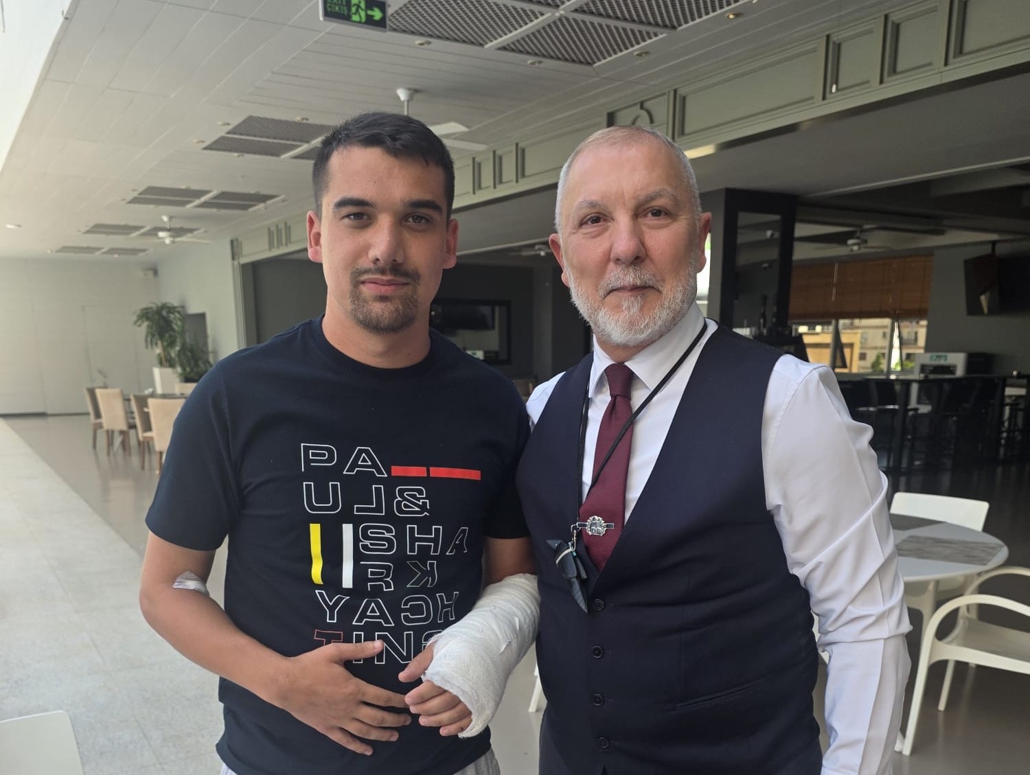 DP Genel Sekreteri Akpınar, kazadan kurtulan Akkaya ailesini ziyaret etti