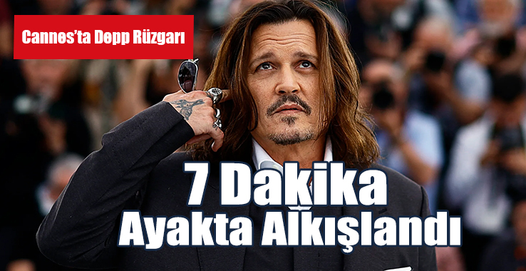 Dönüşü Muhteşem Oldu: 7 Dakika Ayakta Alkışlandı