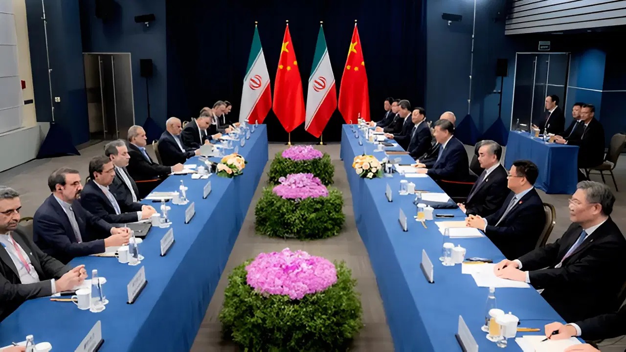 Pekin'den flaş açıklamalar... Çin, İran'a destek veriyor mu?