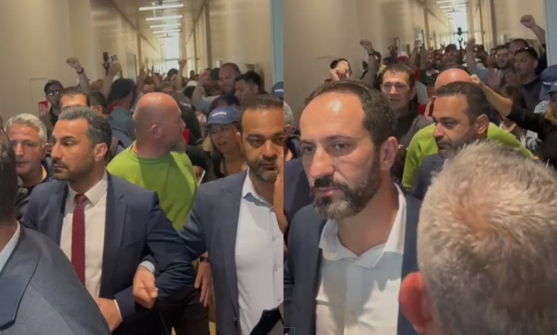 Eylemciler meclis’e girdi: CTP’li vekiller siper oldu