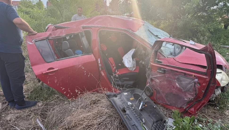 Korkunç kaza: Biri bebek, ikisi çocuk 5 kişi yaralandı!