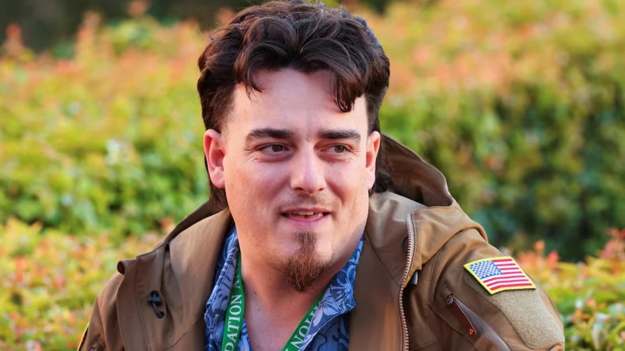 Karavanda yaşıyordu, 21 yaşında milyarder oldu