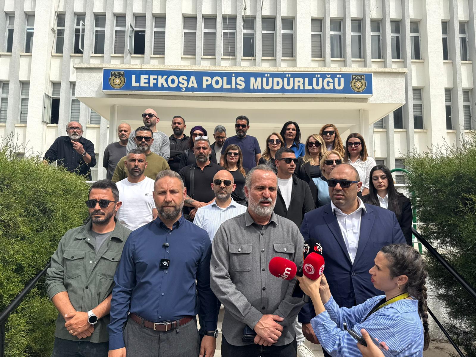 KTÖS Polis önünde… 9 üye ifadeye çağrıldı: Korkmuyoruz, geri adım atmayacağız