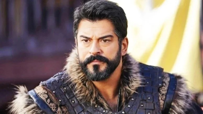 Burak Özçivit’in yerini ünlü oyuncu aldı