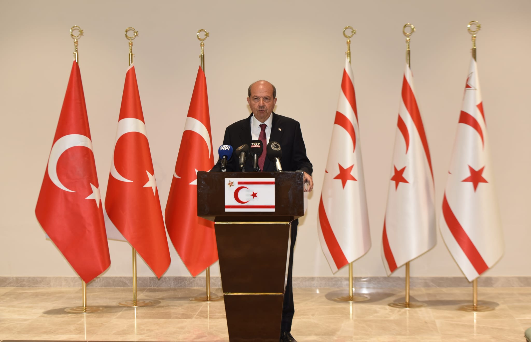 Tatar: Tutuklamalara son verilmeden ilerleme mümkün değil