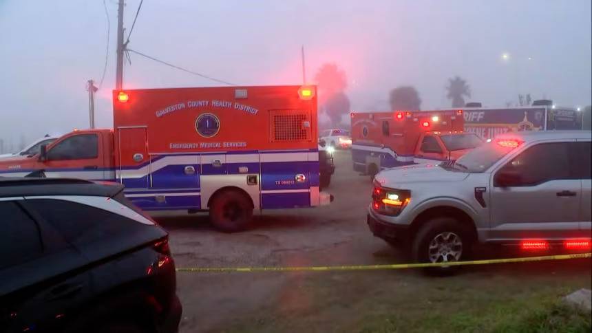 Meksika Donanmasına ait küçük uçak düştü: 5 kişi öldü