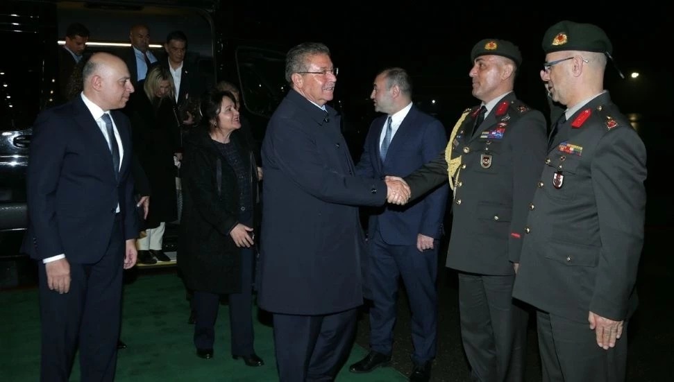 Başbakan Ünal Üstel, TDT toplantısı için Azerbaycan’da