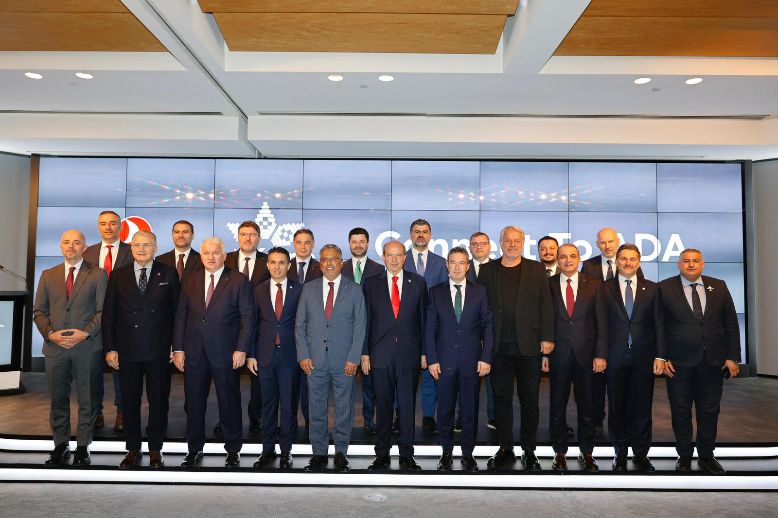 Tatar, İstanbul’da THY Genel Merkezi’ni ziyaret etti