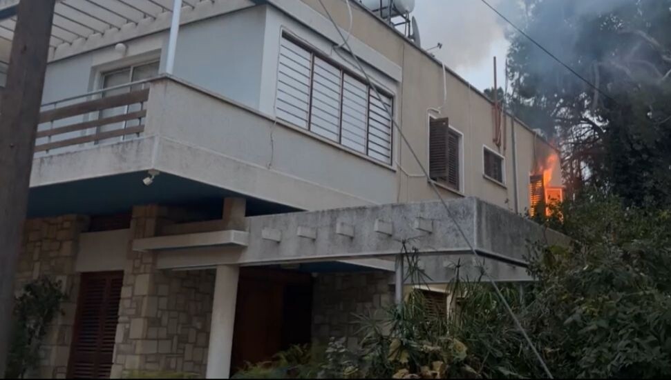 Lefkoşa Köşklüçiftlik’te bir evde yangın çıktı