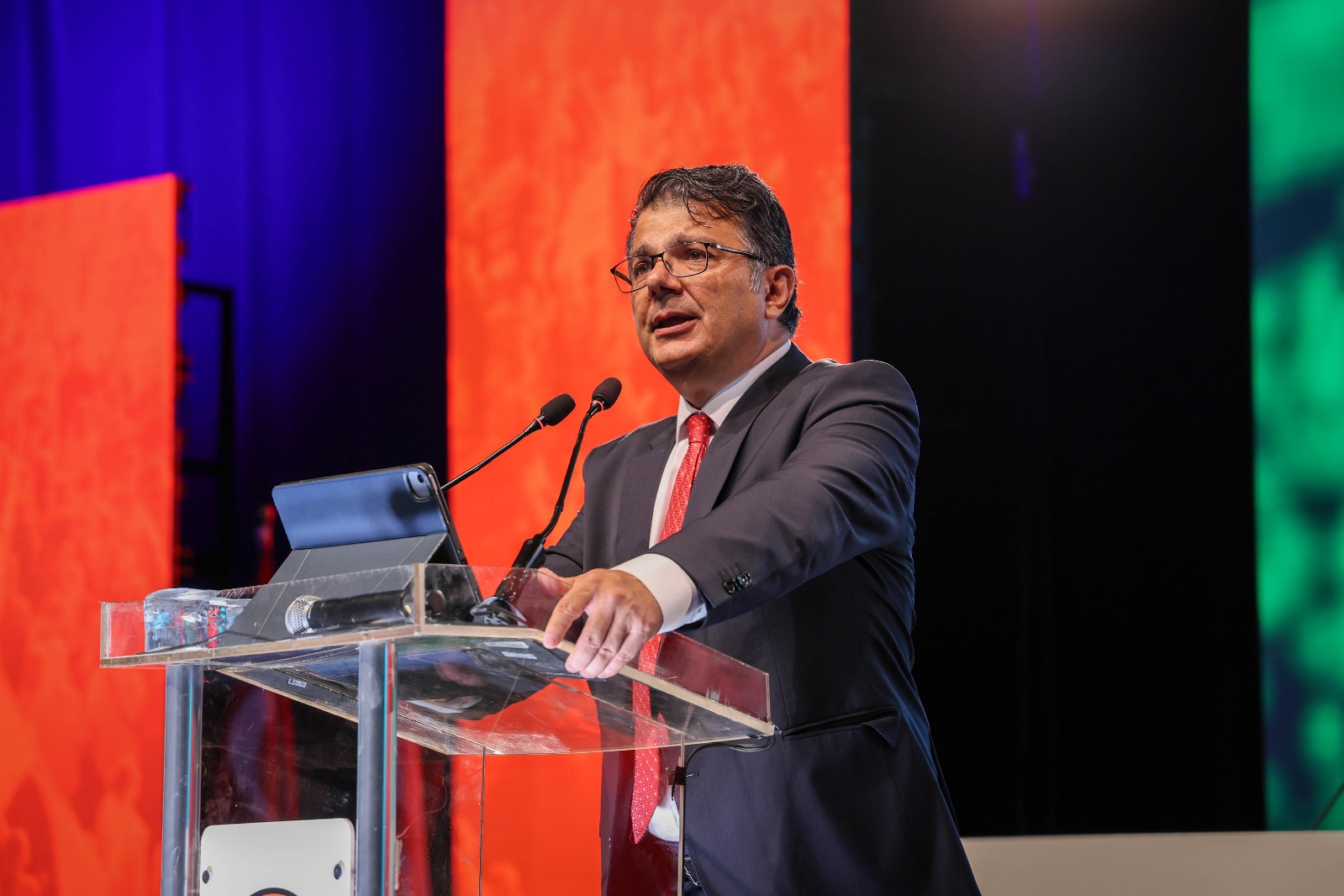 Kurultayda ilk konuşmayı Akansoy yaptı: Hedef tek başına iktidar