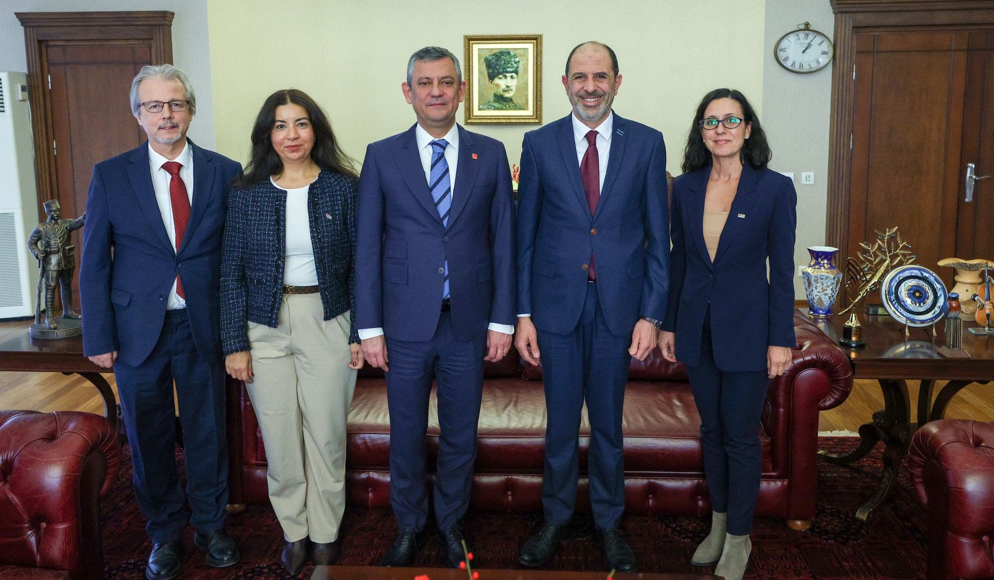 HP heyeti Ankara’da AKP Ve CHP yetkilileriyle bir araya geldi