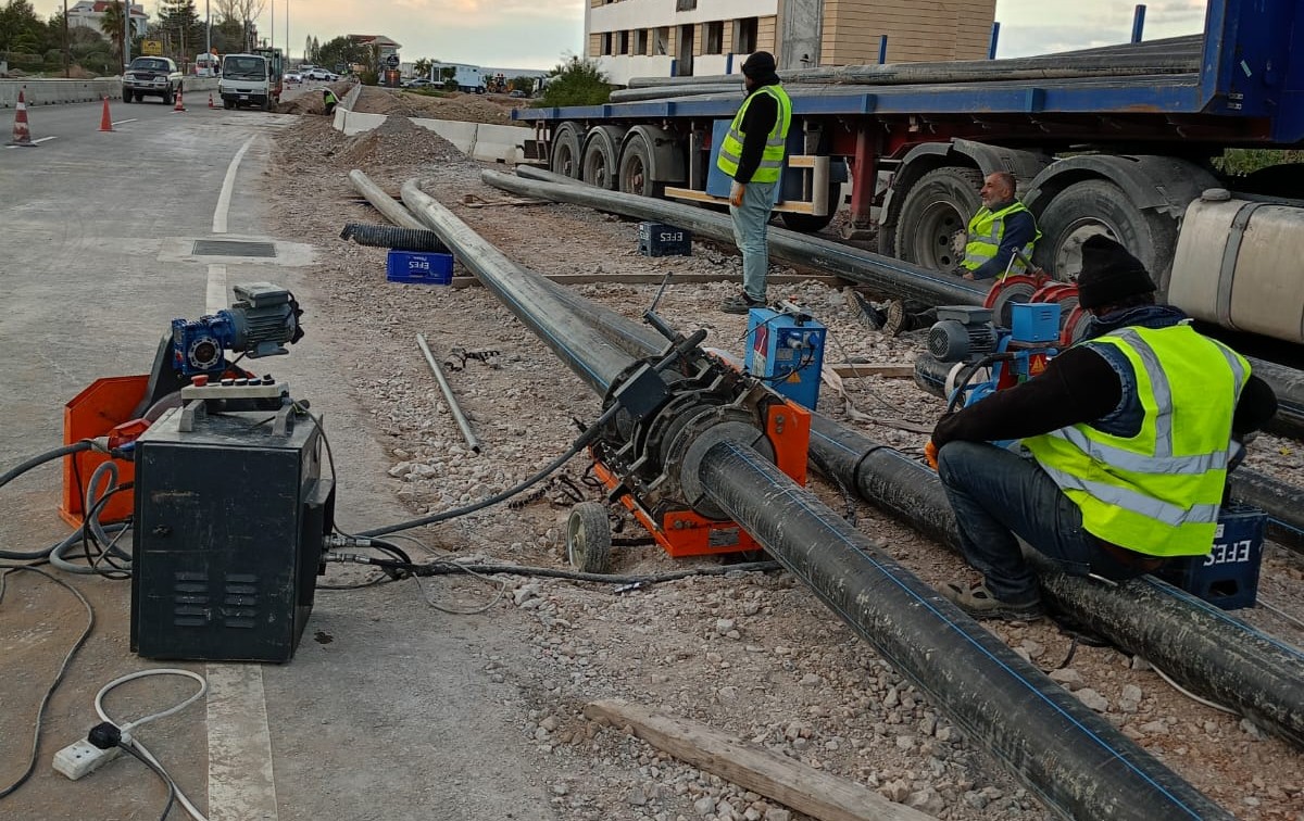 Alsancak’ta içme suyu isale hattı yenilendi