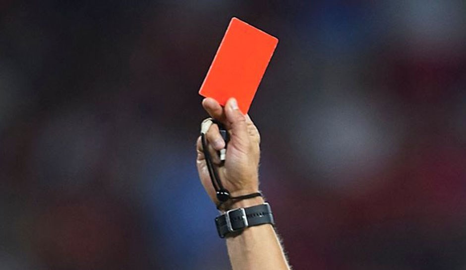 Geçitkale–BAF maçında kırmızı kart sonrası hakeme saldırı