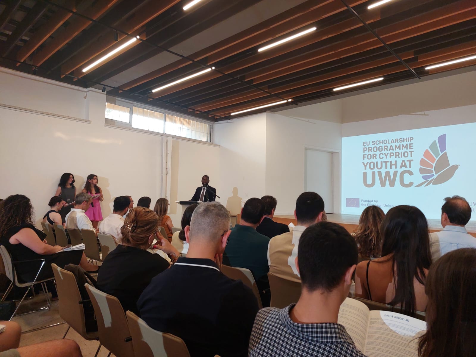 UWC mezuniyet töreni ara bölgede yapıldı