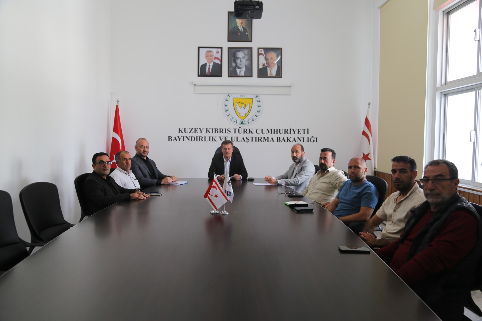 Taksiciler Bakanı Arıklı ile görüştü