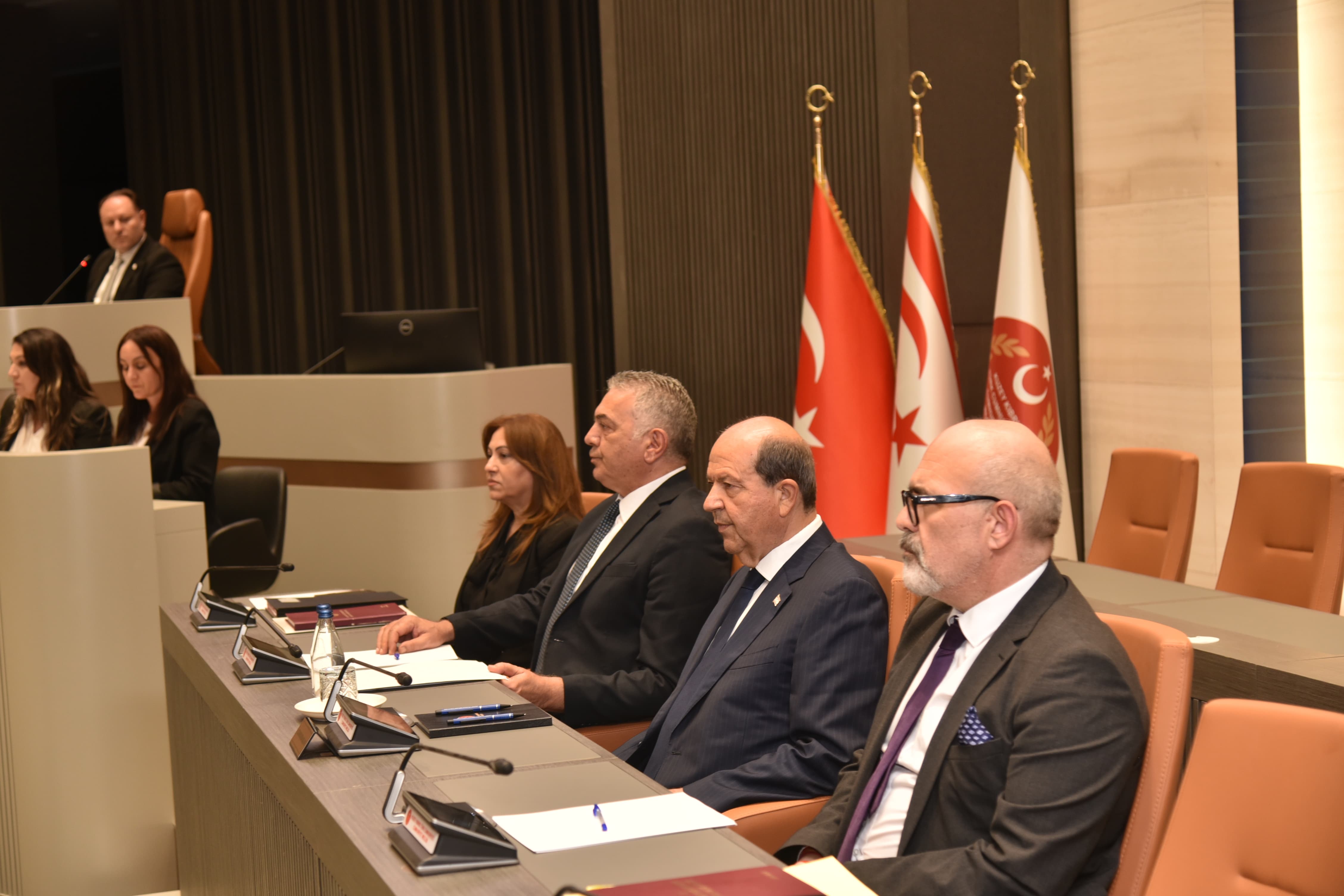 Tatar, kapalı oturumda Meclis'i bilgilendiriyor