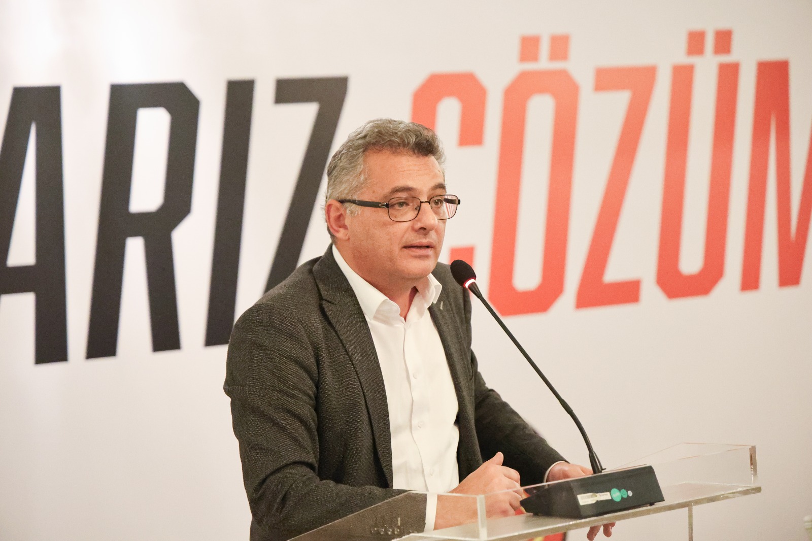 Erhürman: İspata ihtiyacımız yok. Kendi kimliğimizi kendimiz tanımlarız