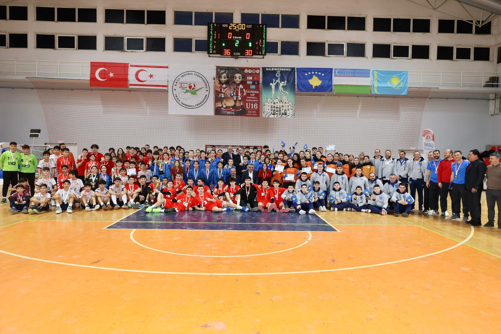 Erhürman: Çocuklarımızın ve gençlerimizin dünyayla buluşması ortak hedefimizdir