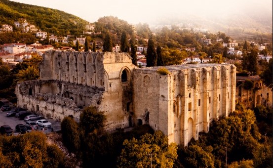 “2. Uluslararası Dünyada Barış Olsun Sergisi” 26 Ağustos’ta Bellapais Manastırı’nda