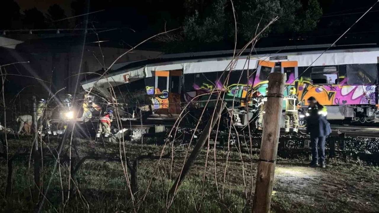 İspanya'da iki gün arayla ikinci tren kazası: Bir ölü, 37 yaralı