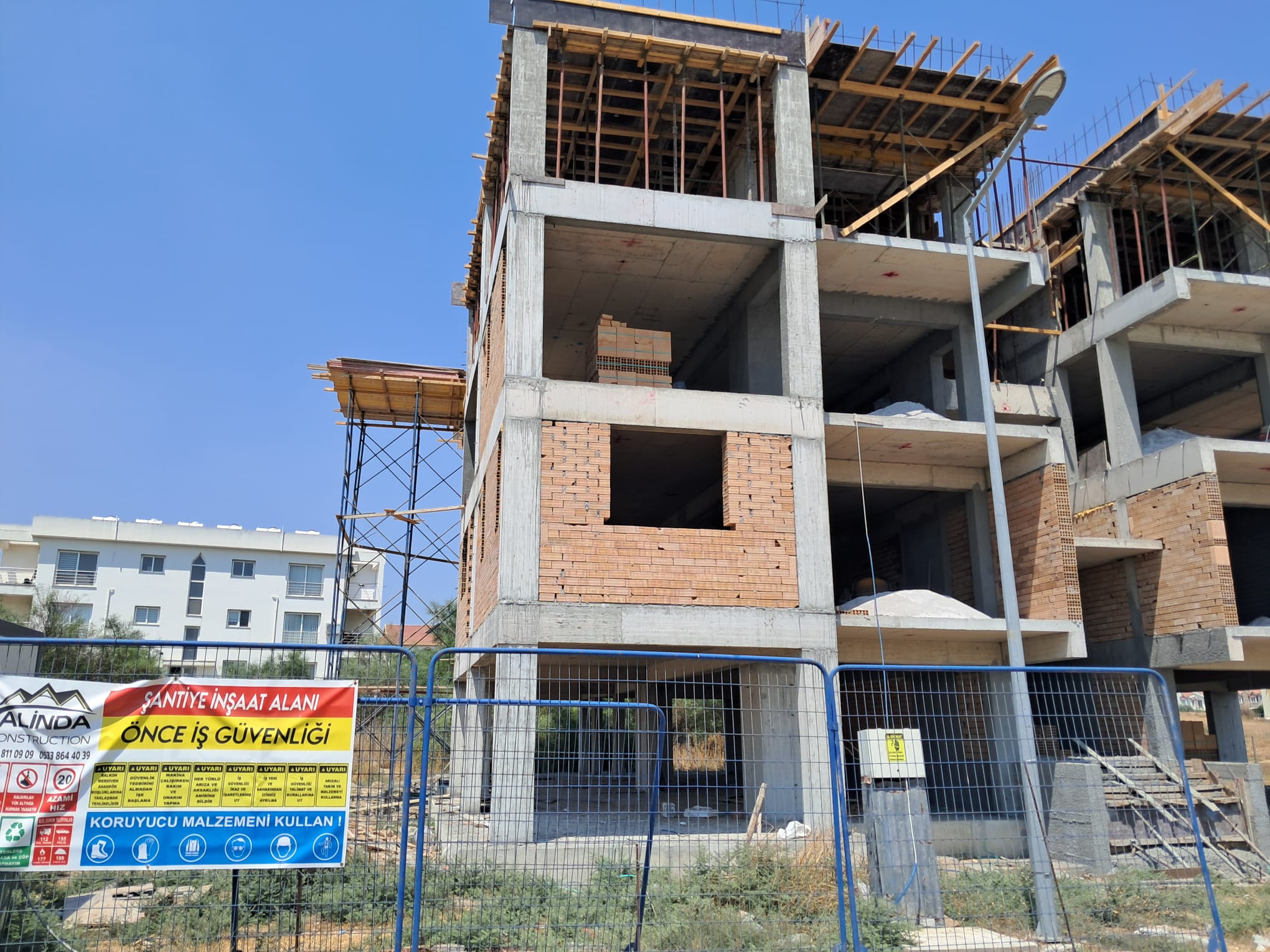 Sıcakta çalışma yasağına uymayan 19 iş yerine uyarı