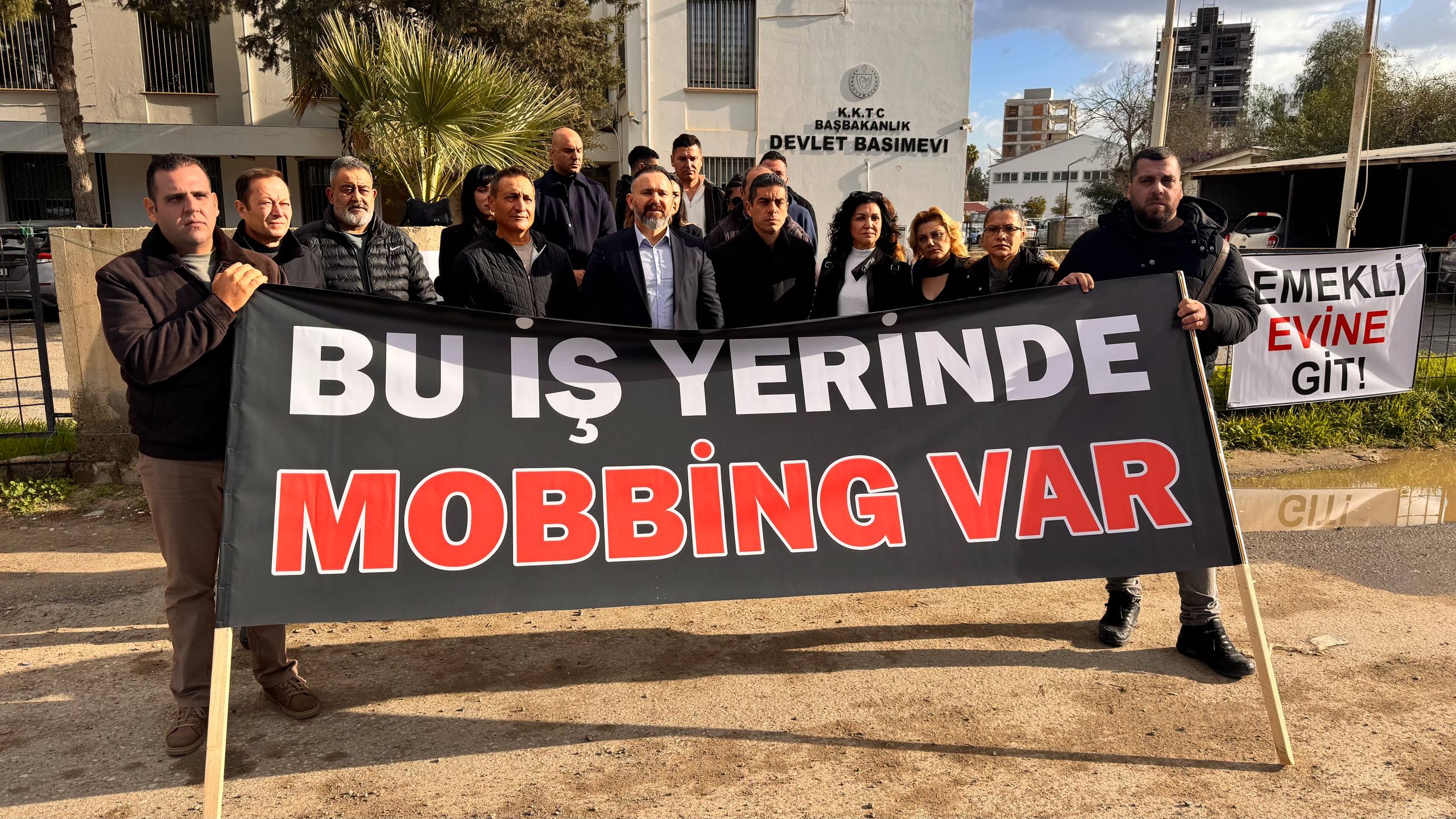 KTAMS’ın Devlet Basımevi’ndeki grevi yarın da devam edecek