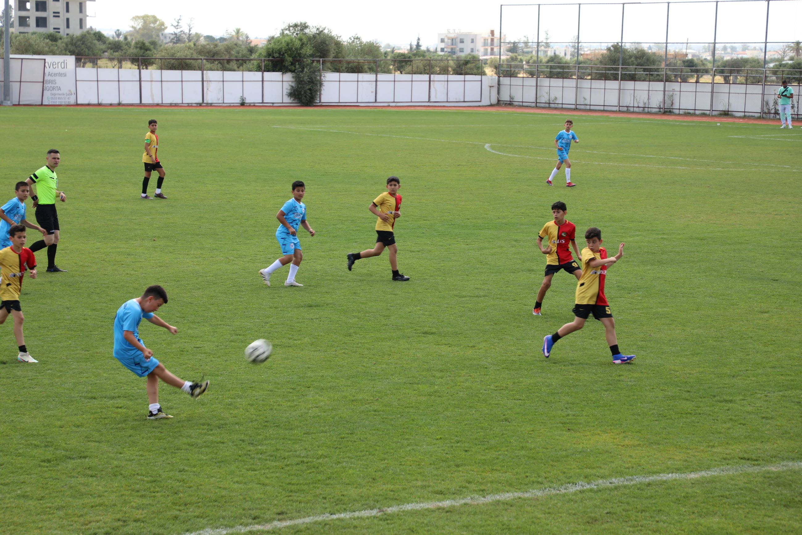 Arkın Başat anısına futbol turnuvası düzenlendi