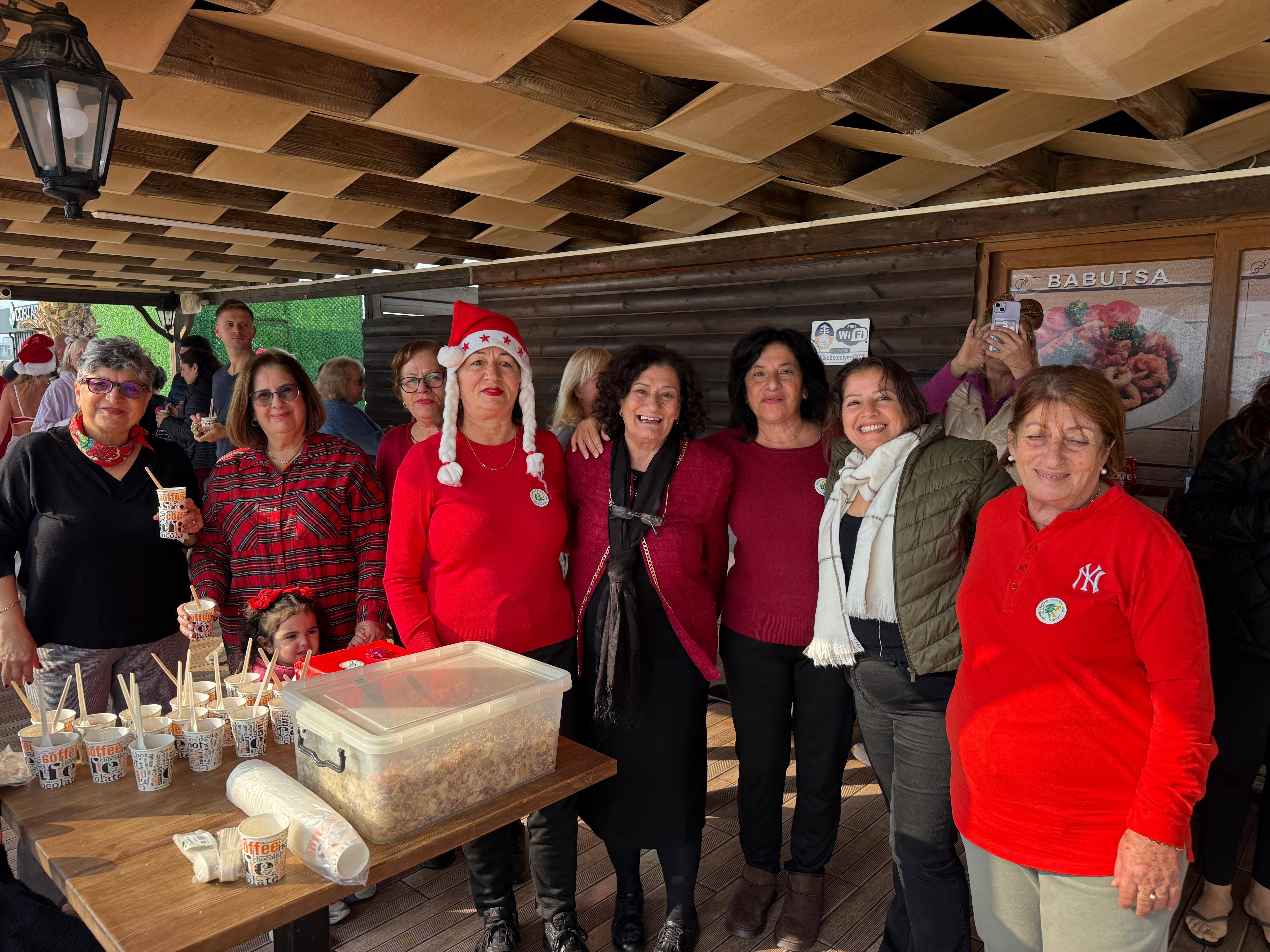 İskele’de Kanser Hastalarına Yardım Derneği yararına Noel etkinliği düzenlendi