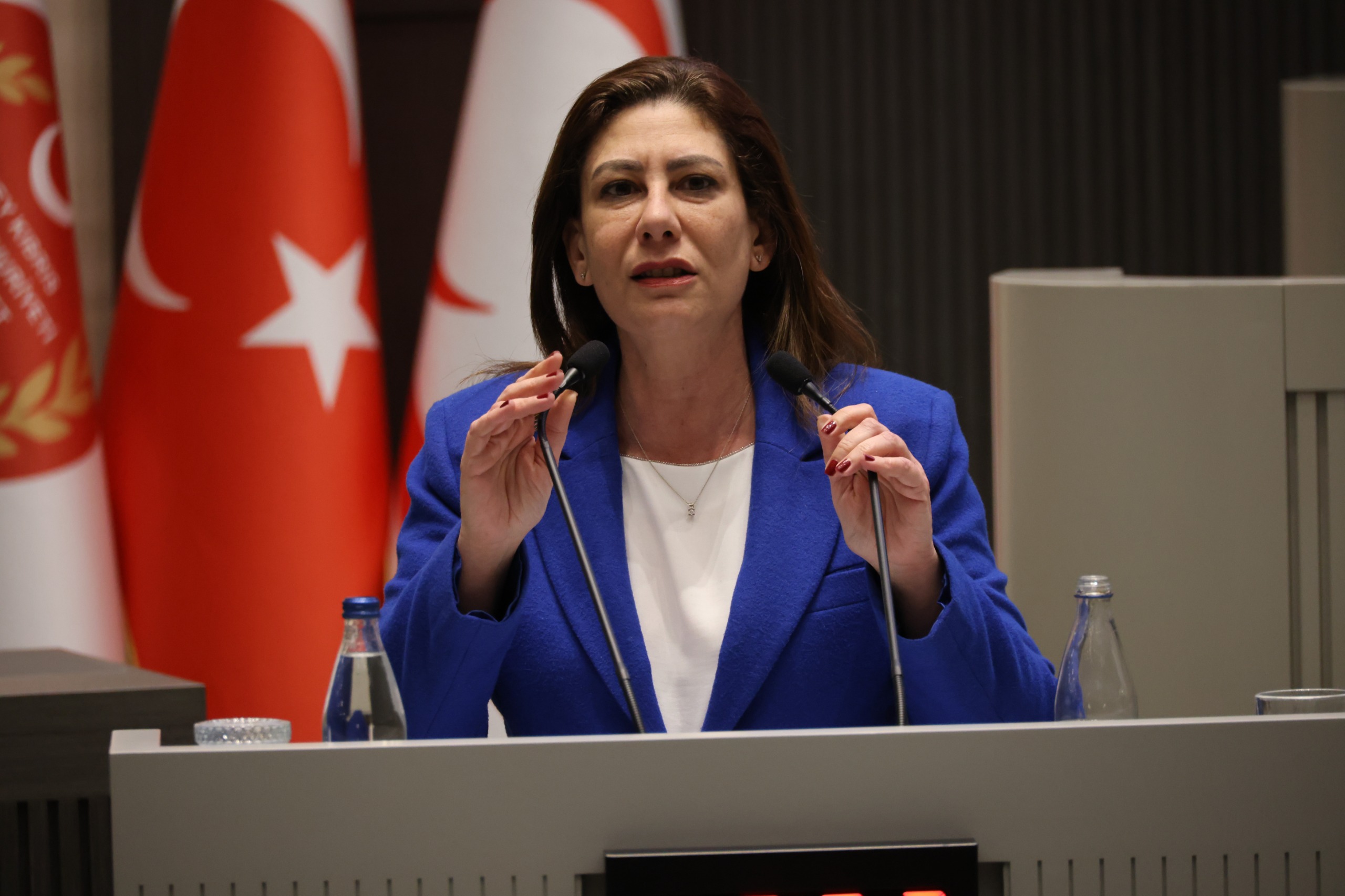 Usar: Berova hesap makinesi değil, zaman makinesi kullanıyor