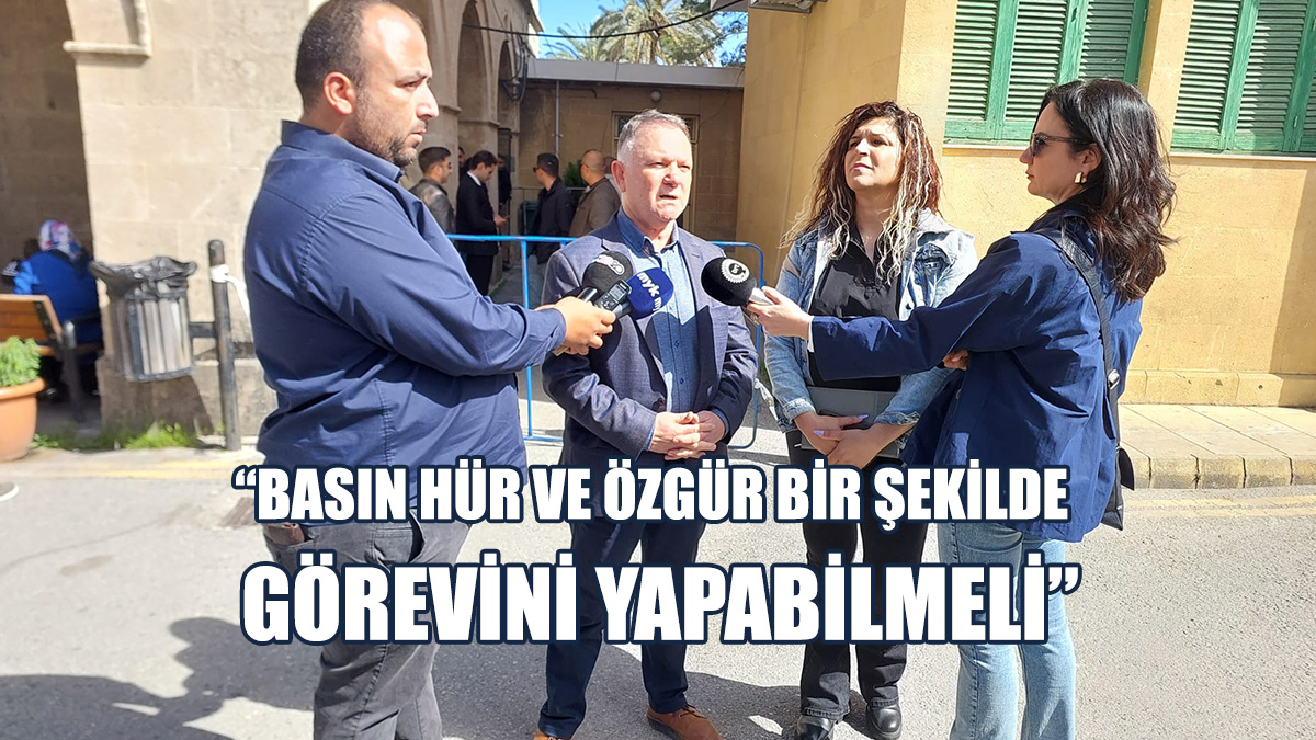 Gazeteciler Birliği, Girne Kaza Mahkemesi’nde Basın Açıklaması Yaptı