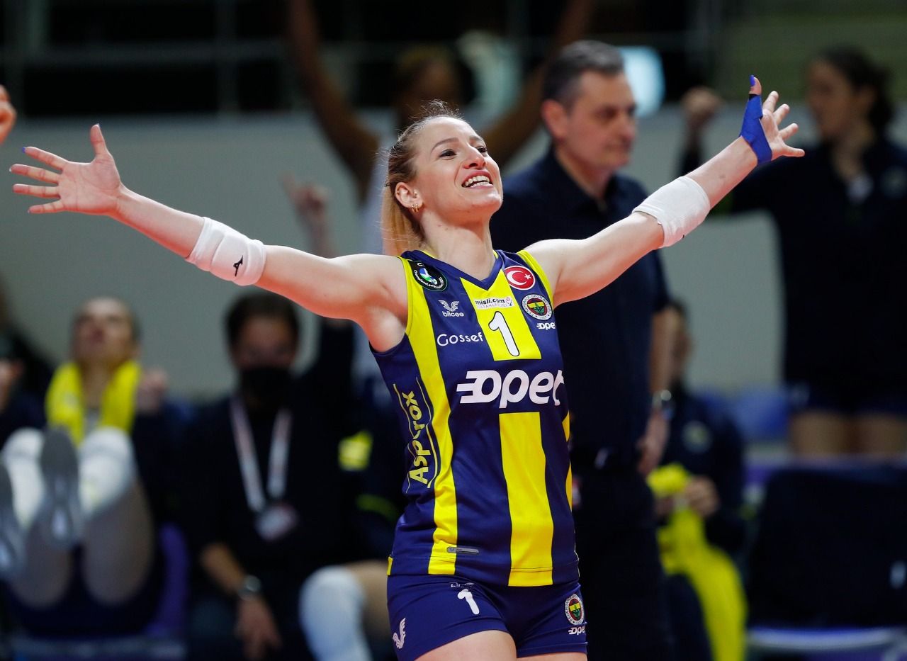 Yıldız voleybolcu Gizem Örge KKTC’ye geliyor