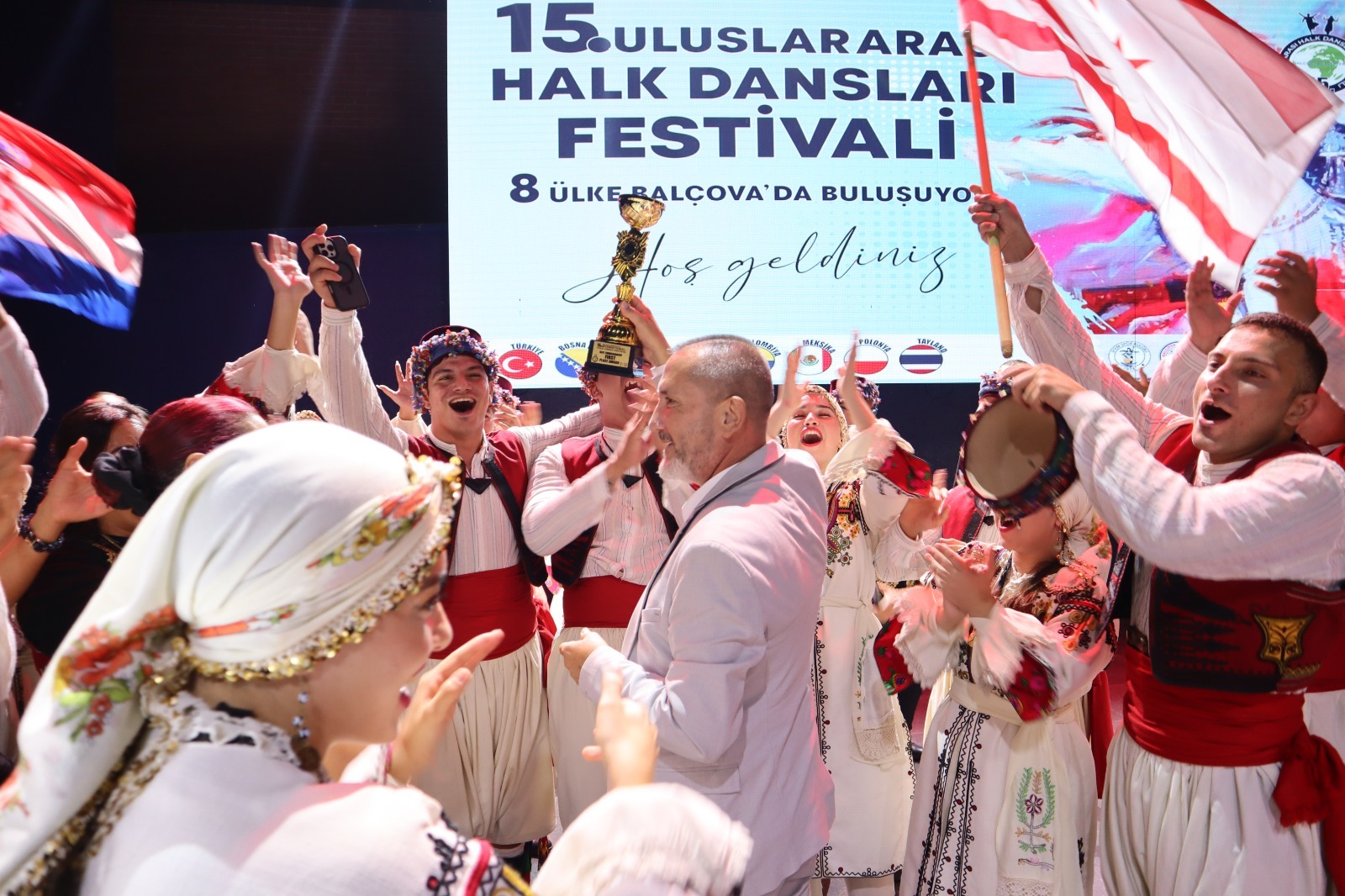 İskele Belediyesi Halk Dansları Topluluğu’ndan gururlandıran başarı
