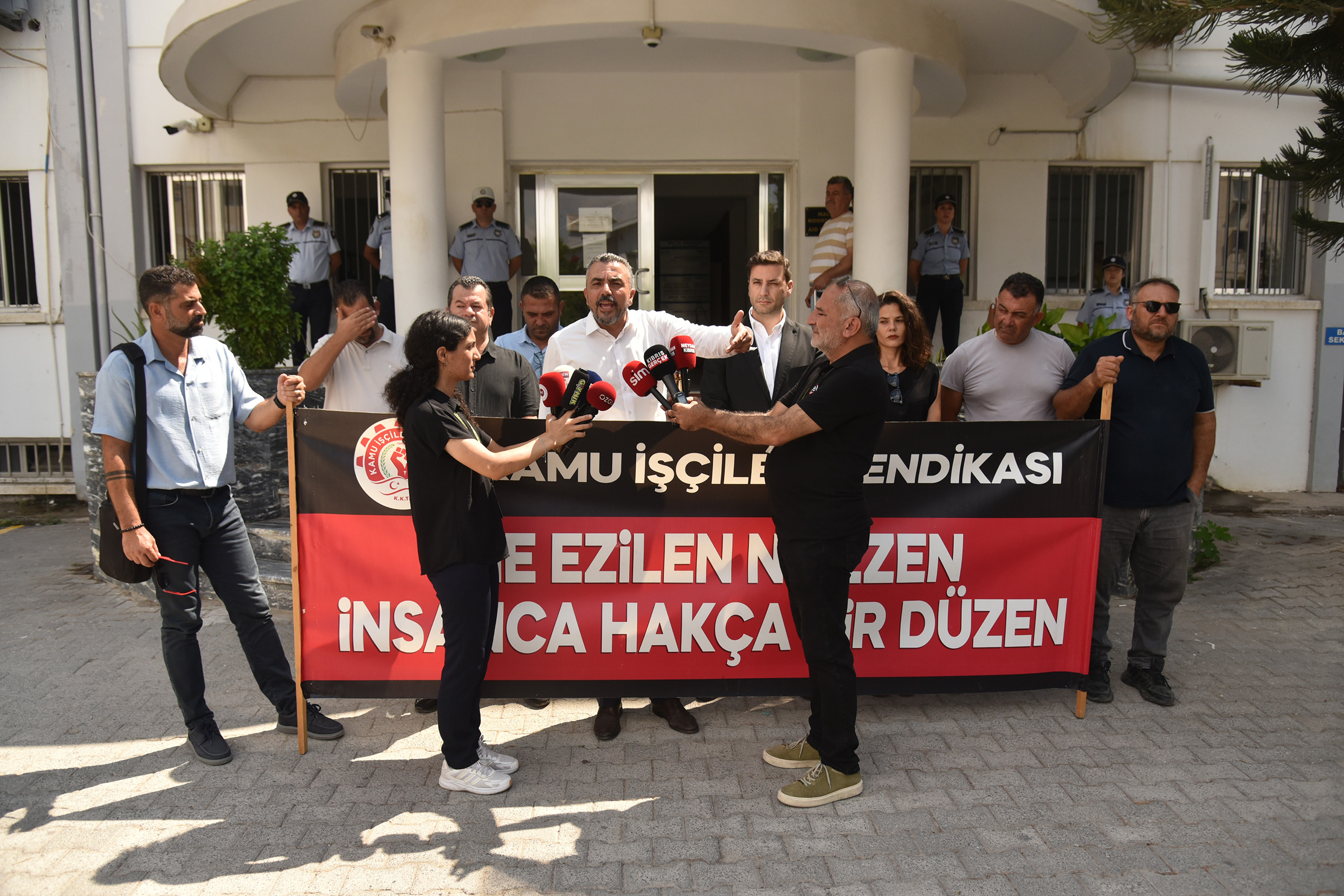 "Mahkeme kararına rağmen aylardır kıdem tazminatları ödenmiyor"