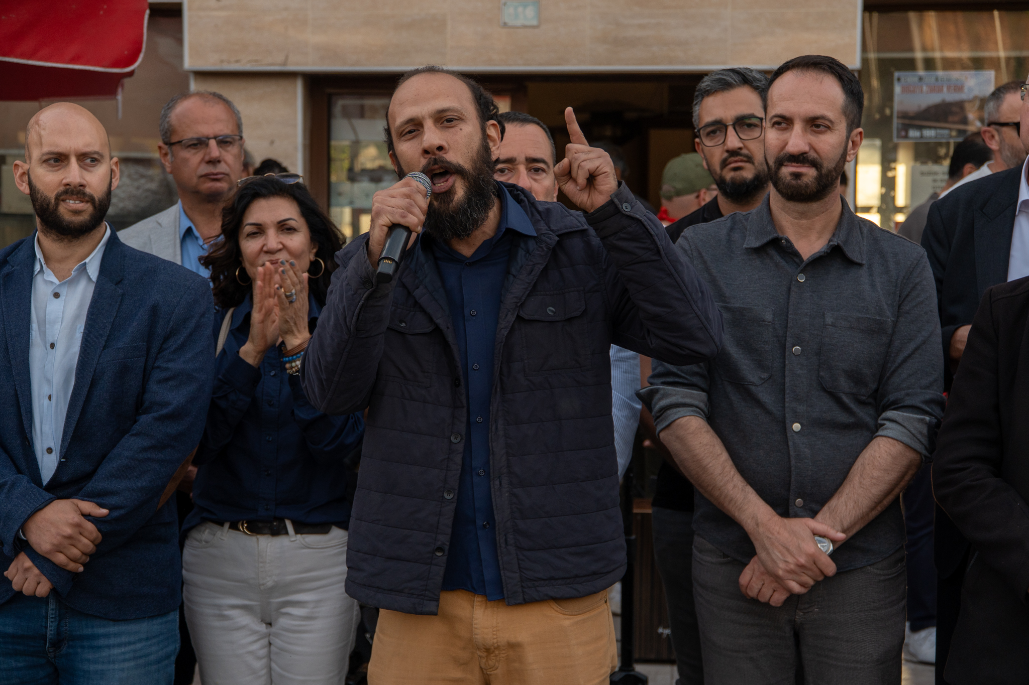Ersoy: Tüzük geri çekilmezse alevi büyüte büyüte gelmeye devam edeceğiz!
