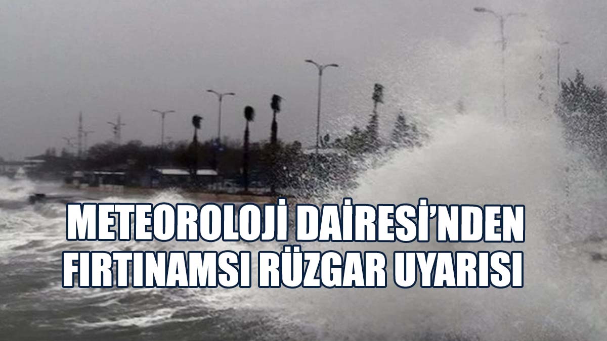 Denizler Ve Karada Fırtınamsı Rüzgar