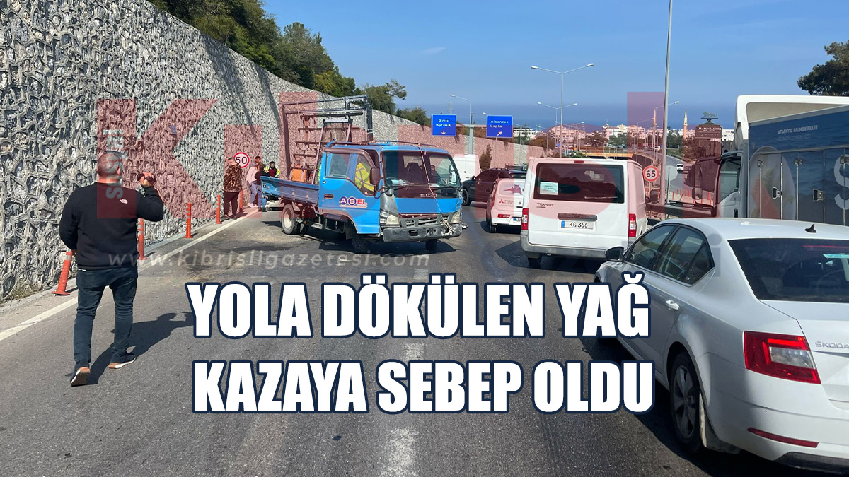 Direksiyon Hakimiyetini Kaybeden Sürücü Duvara Çarptı