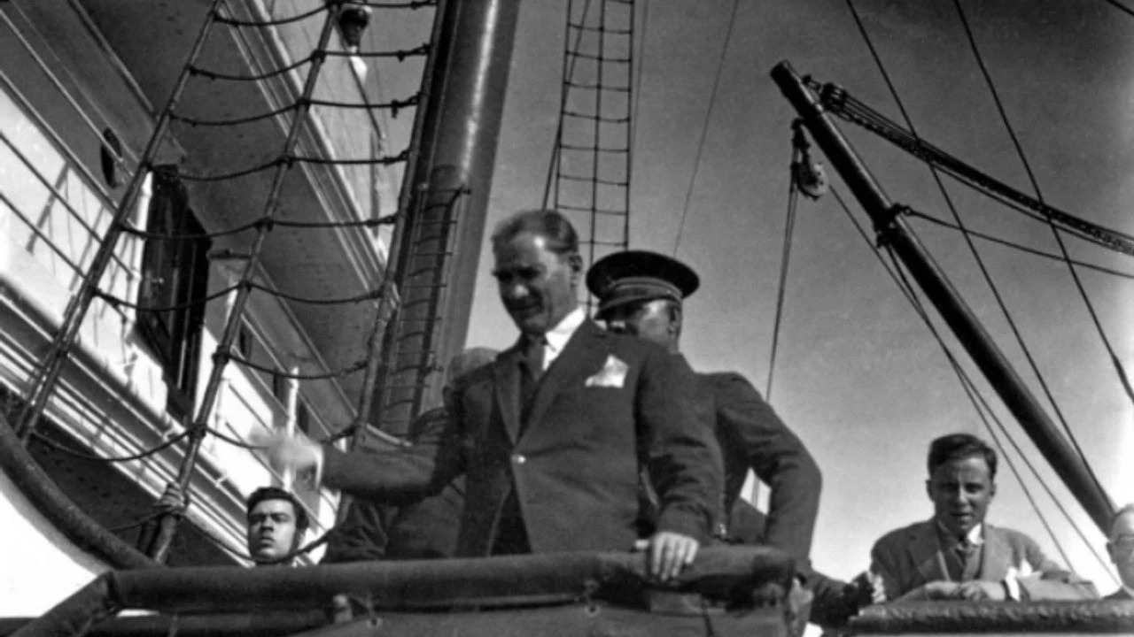 Bugün 19 Mayıs Atatürk'ü Anma, Gençlik ve Spor Bayramı...