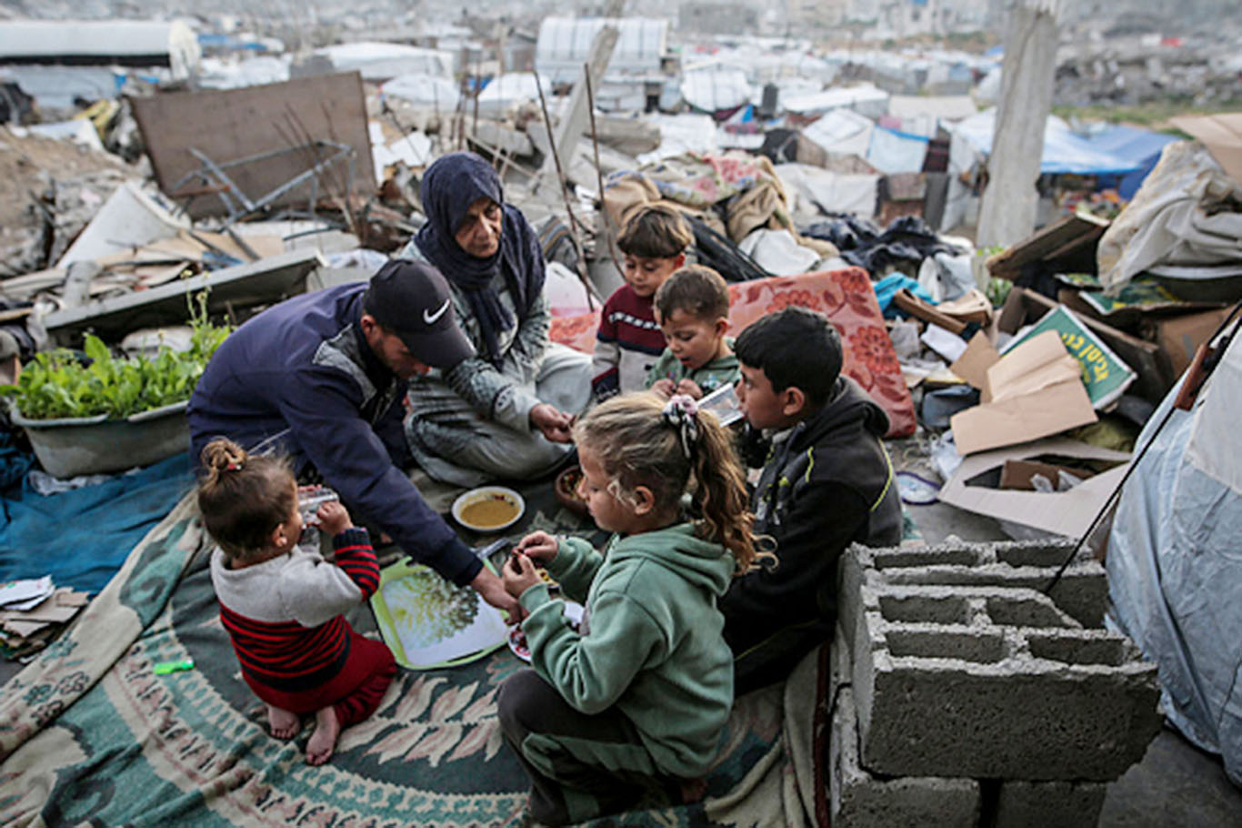 İsrail'in Gazze'ye saldırılarında can kaybı 72 bin 73'e yükseldi