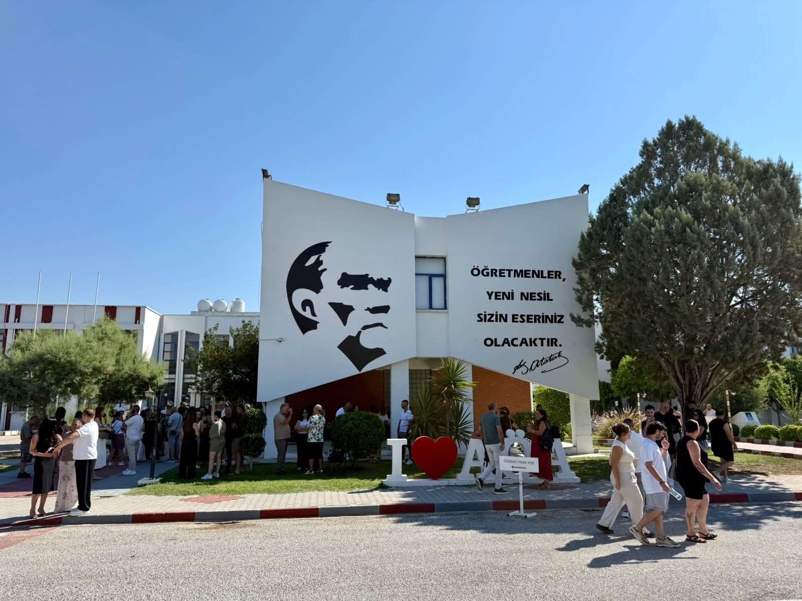 Atatürk Öğretmen Akademisi sınavı başladı