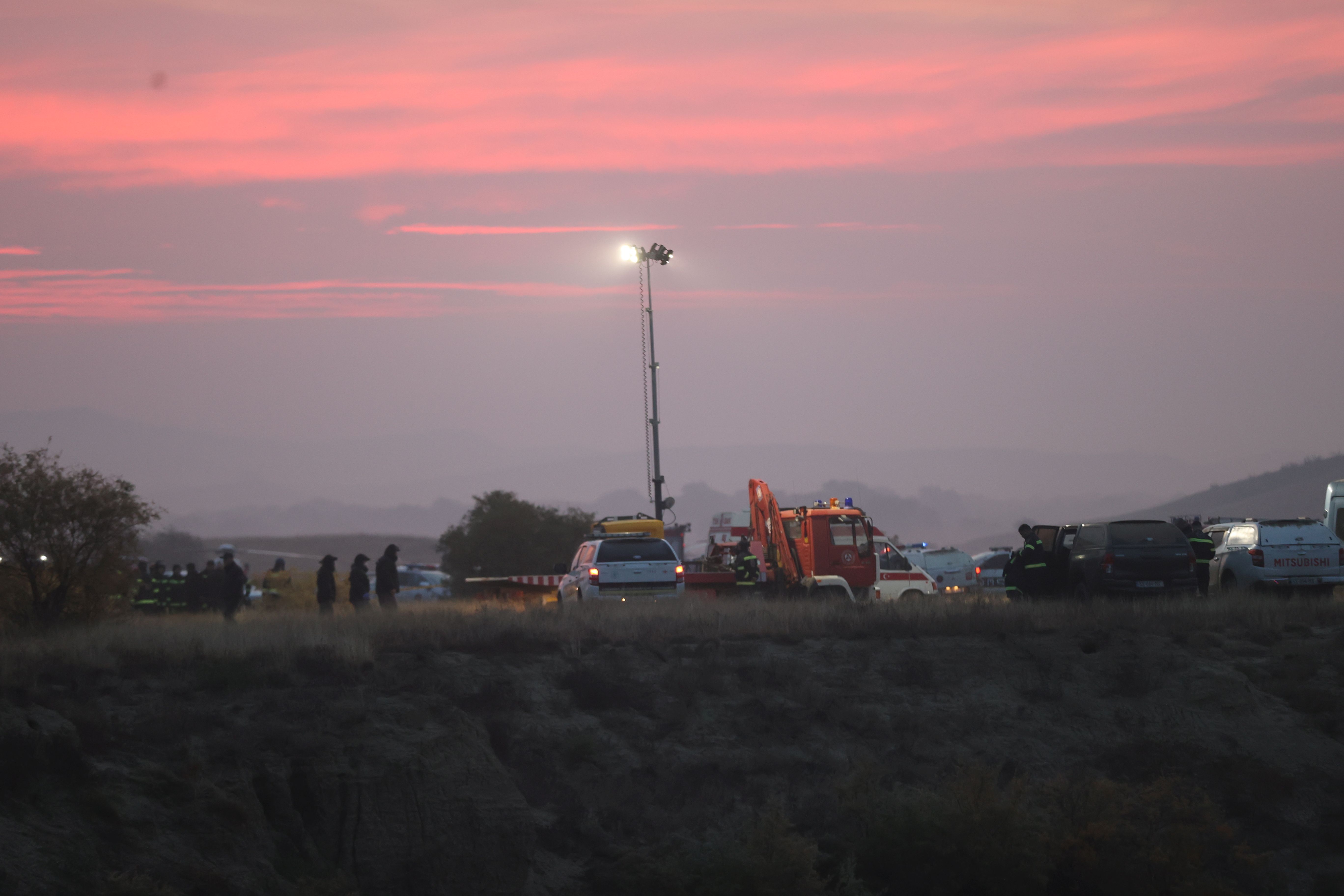 Düşen askeri kargo uçağının enkazında incelemelere başlandı