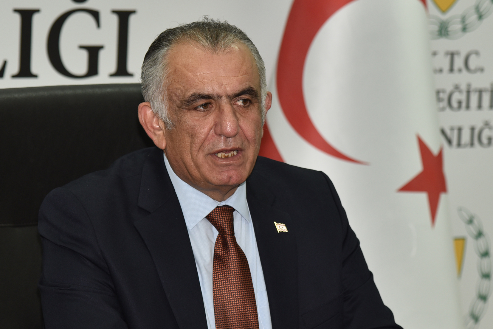 Çavuşoğlu: Laiklik ve din konusunda son derece hassasız