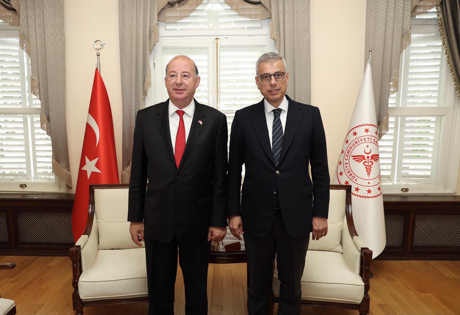 Dinçyürek, İstanbul’da Türkiye Sağlık Bakanı Memişoğlu ile görüştü