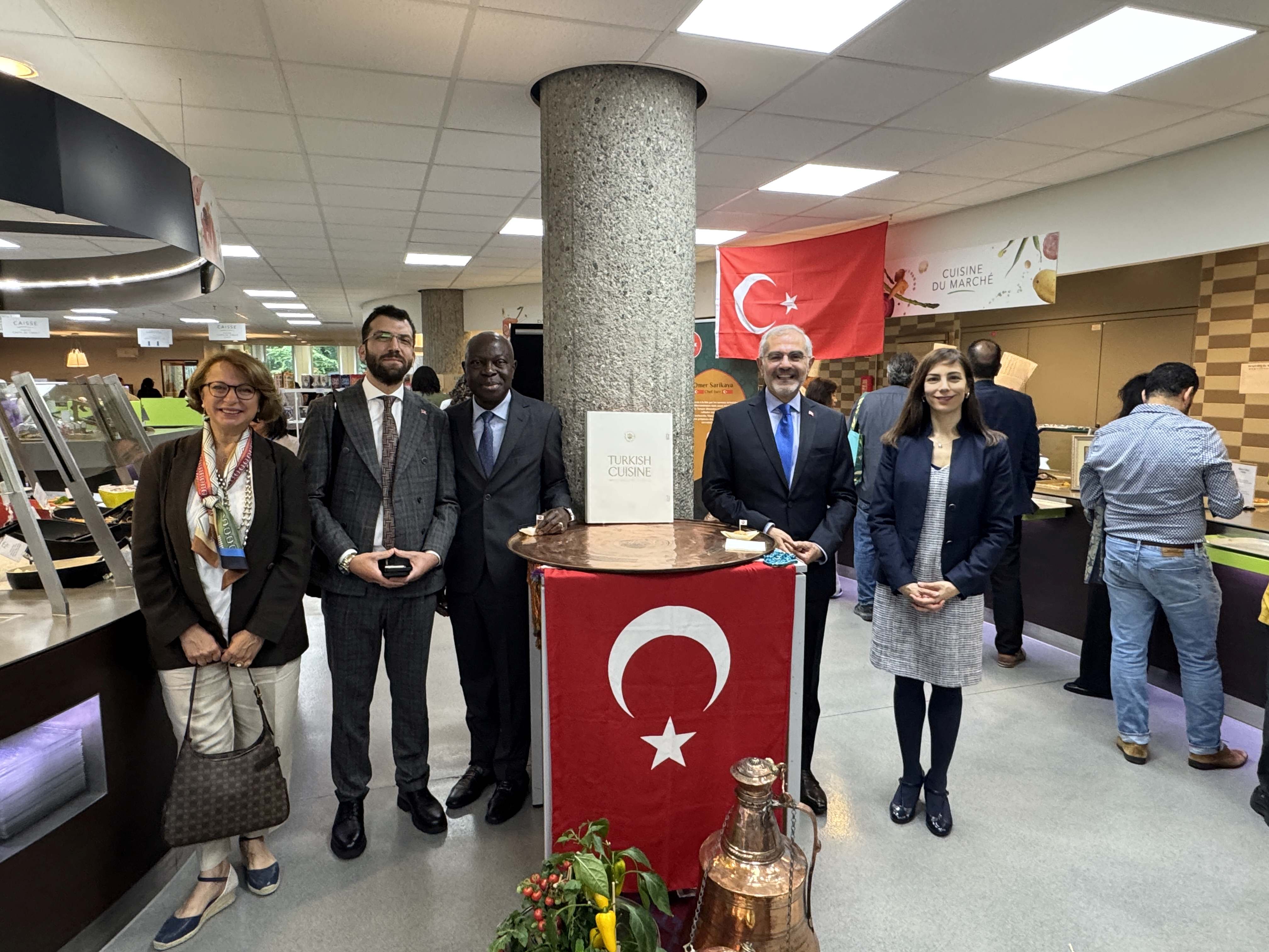 Cenevre’de Türk mutfağı tanıtıldı... Etkinliğe, KKTC Cenevre Temsilcisi Köprülü de katıldı