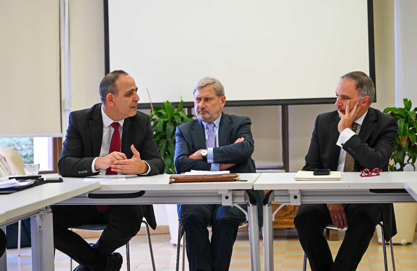 Harmancı, Hahn ve Prountzos ile görüştü