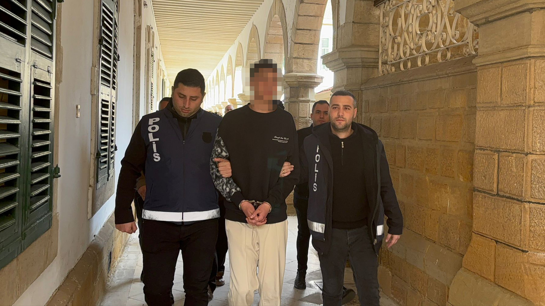 İki kişiyi yaralayan 16 yaşındaki tetikçi için 2 gün tutukluluk...